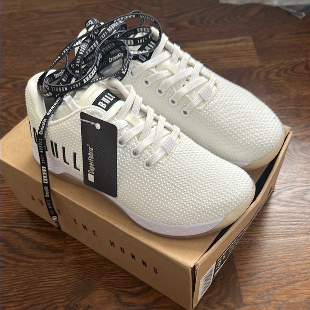 White NoBull Sneakers, Women's Size 7